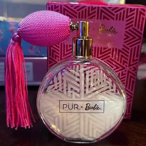 Pur Barbie Makeup Collection - Pink and Red Shades - Picture 12 of 12